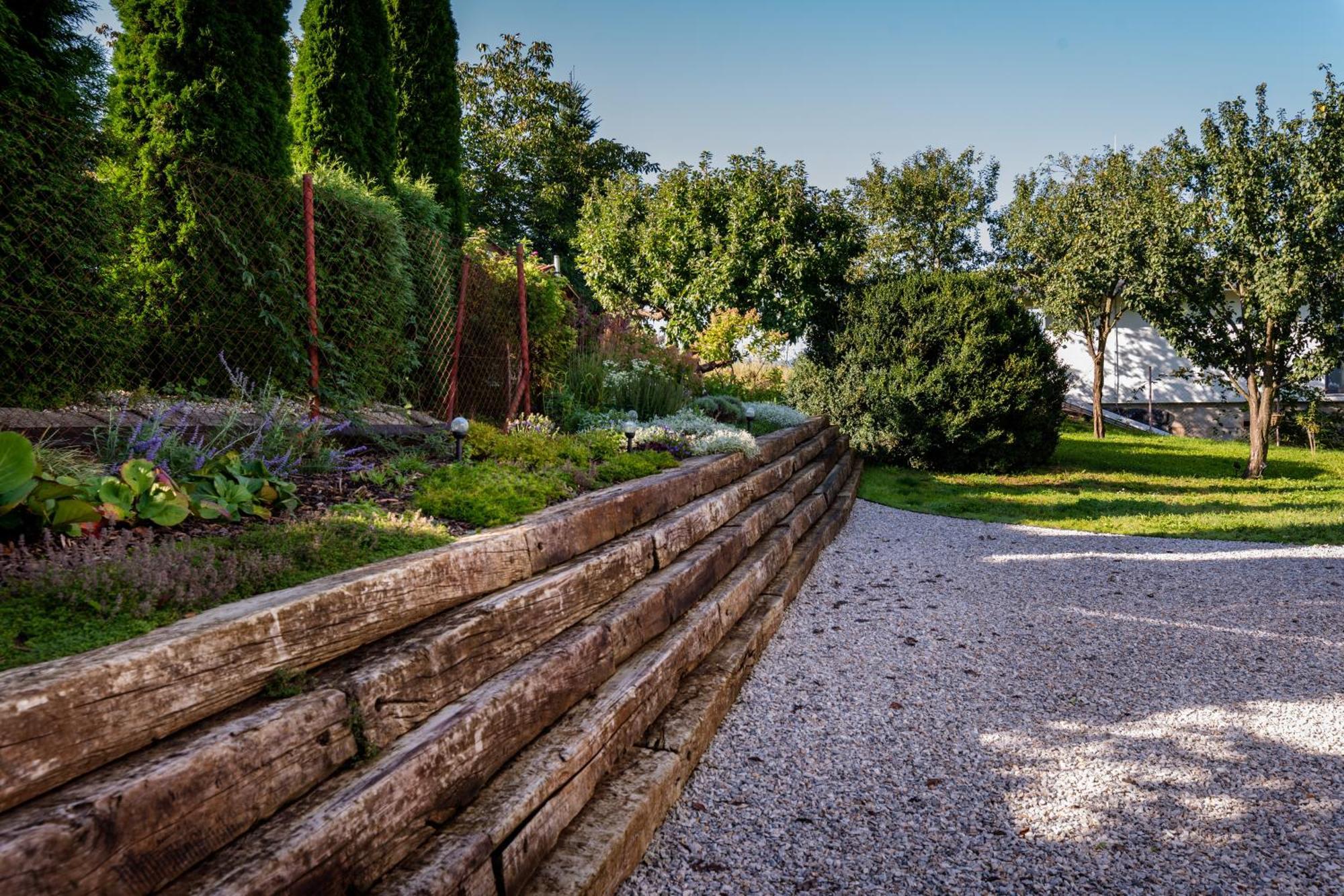 Atelier V Raji Villa Spišské Tomášovce Kültér fotó